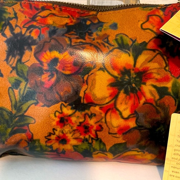 NWT Gorgeous Patricia Nash Wristlet 9w 7 length - Picture 2 of 5